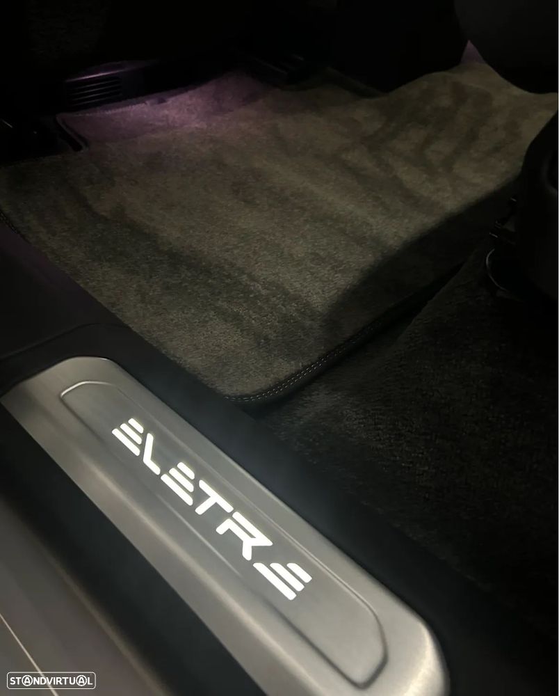 Lotus Eletre - 31