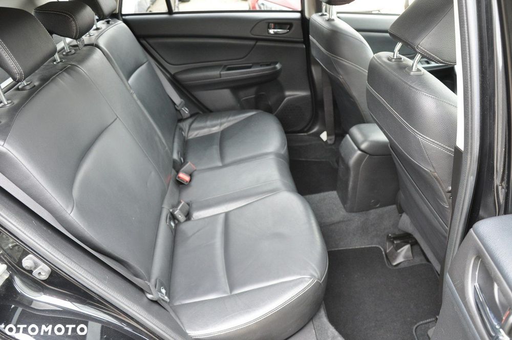 Subaru XV 2.0 i Exclusive Lineartronic - 11
