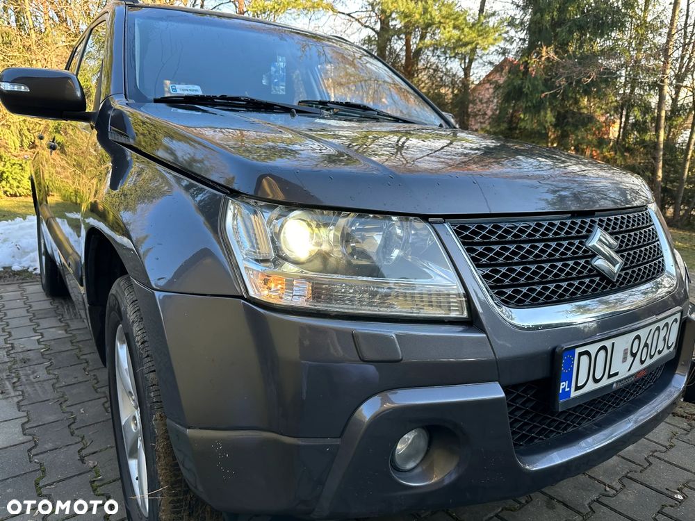 Suzuki Grand Vitara 2.4 De Luxe - 11