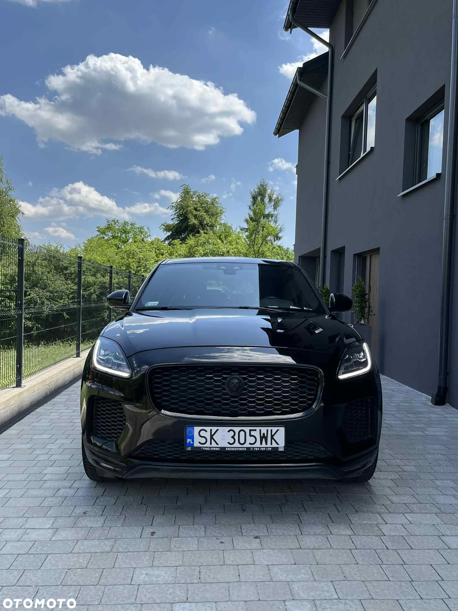 Jaguar E-Pace 2.0 i4P AWD R-Dynamic - 8