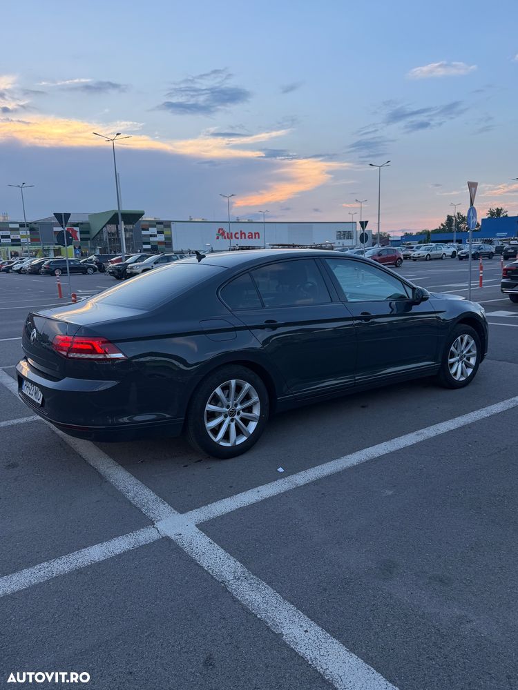 Volkswagen Passat - 5