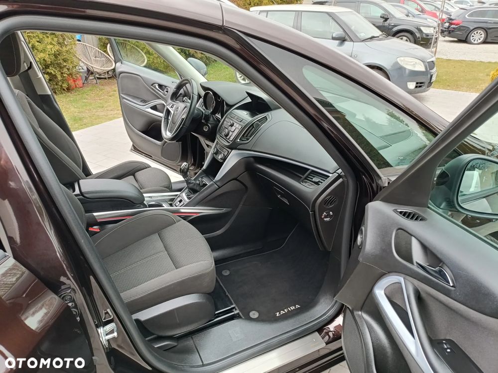 Opel Zafira - 20