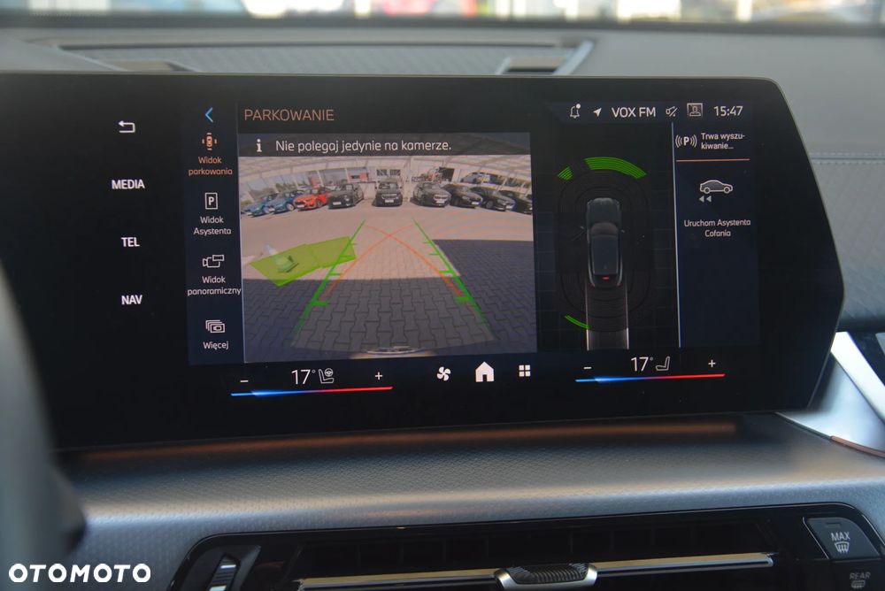 BMW iX2 eDrive20 66.5kWh M Sport - 12