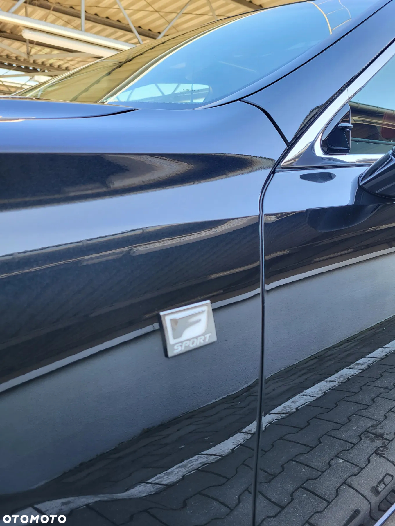 Lexus ES 300h F Sport - 12