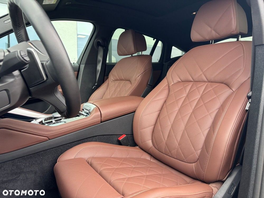 BMW X6 - 13
