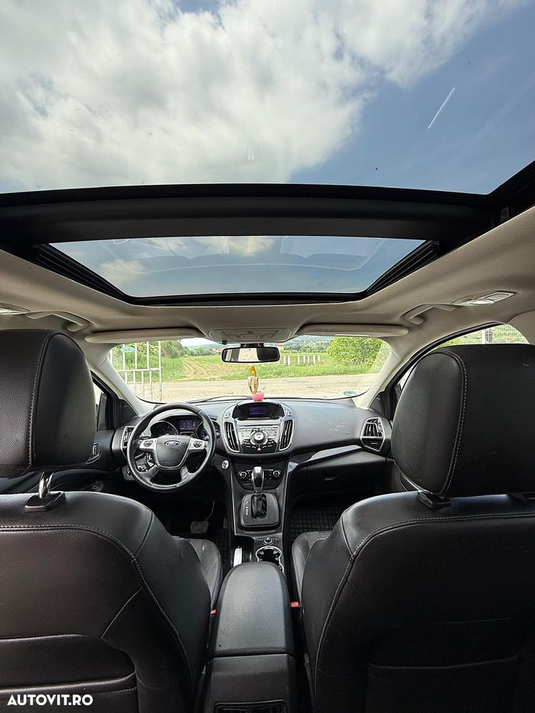 Ford Kuga 2.0 TDCi Powershift 4WD Titanium - 5