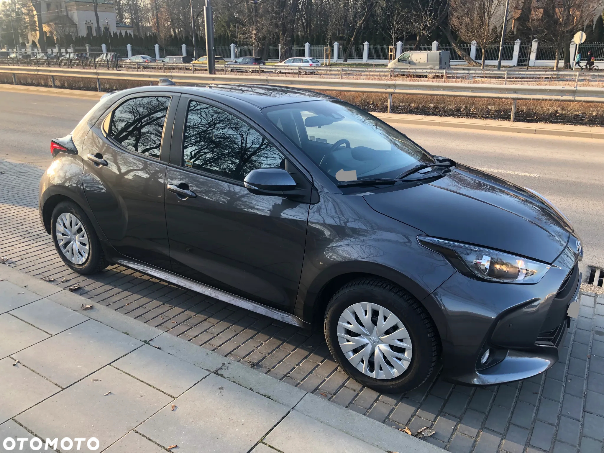 Toyota Yaris 1.5 Comfort CVT - 10