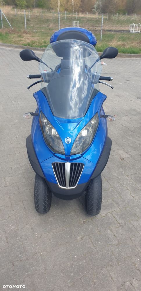Piaggio MP-3 - 9