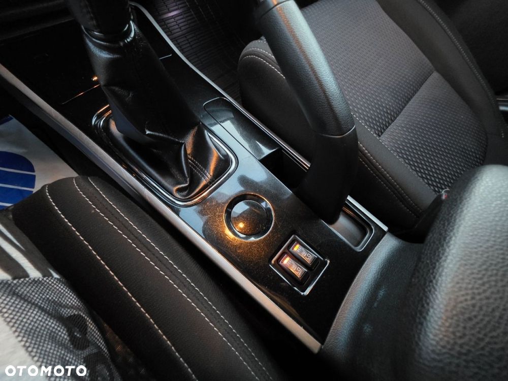 Mitsubishi Outlander - 15
