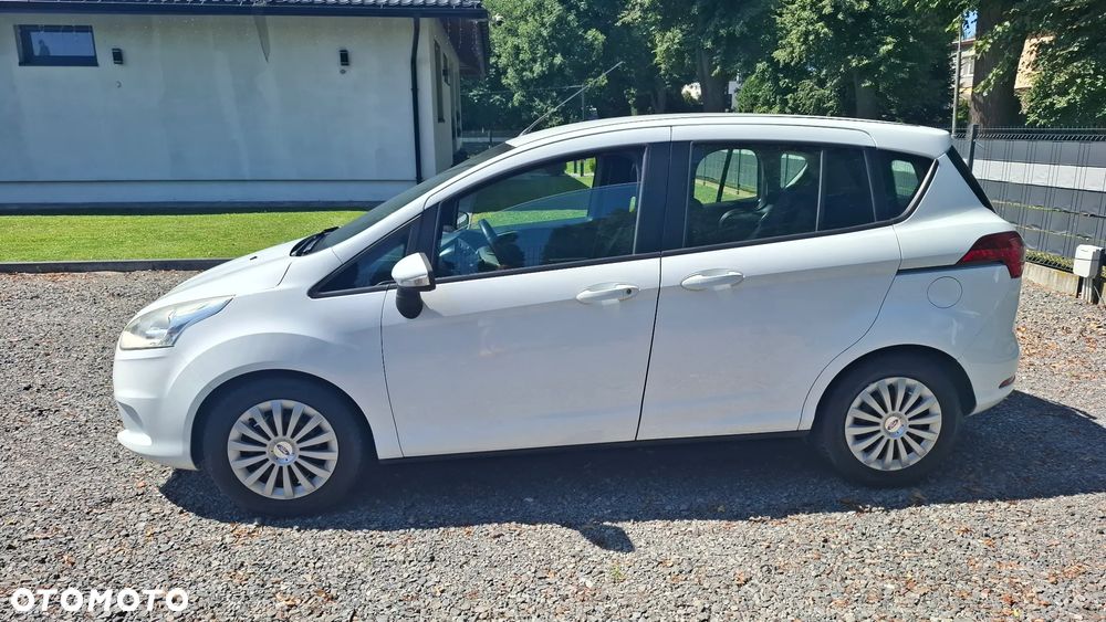 Peugeot 207 1.4 16V Trendy - 3