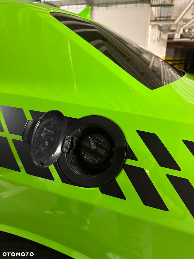 Dodge Challenger - 35