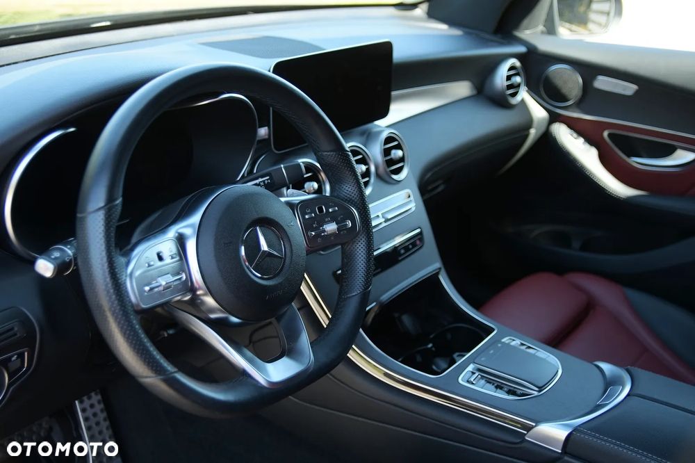 Mercedes-Benz GLC 220 d 4Matic 9G-TRONIC - 23