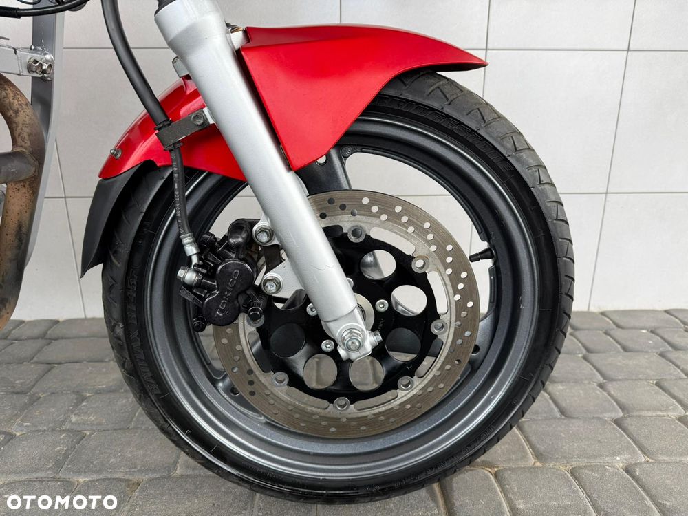 Suzuki GS - 10