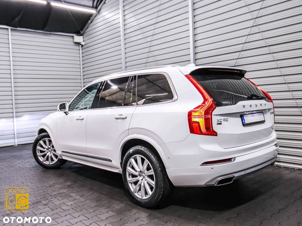Volvo XC 90 D5 AWD Geartronic Inscription - 4