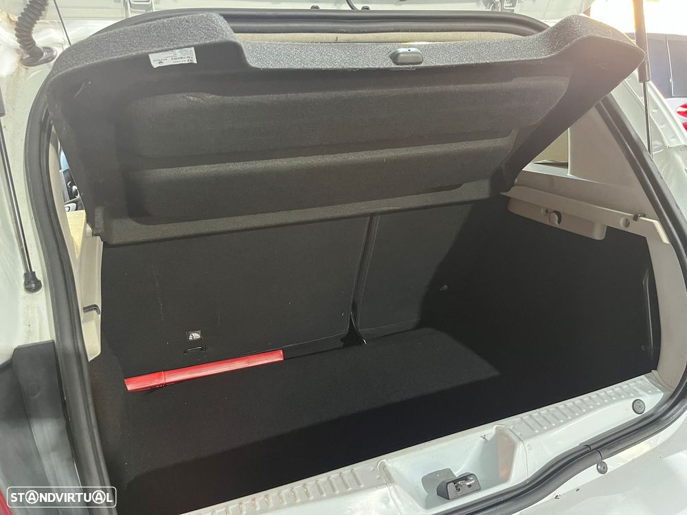 Dacia Sandero Stepway TCe 90 Ambiance - 32