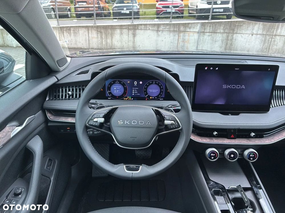 Skoda Superb 2.0 TDI SCR 4x4 L&K DSG - 14