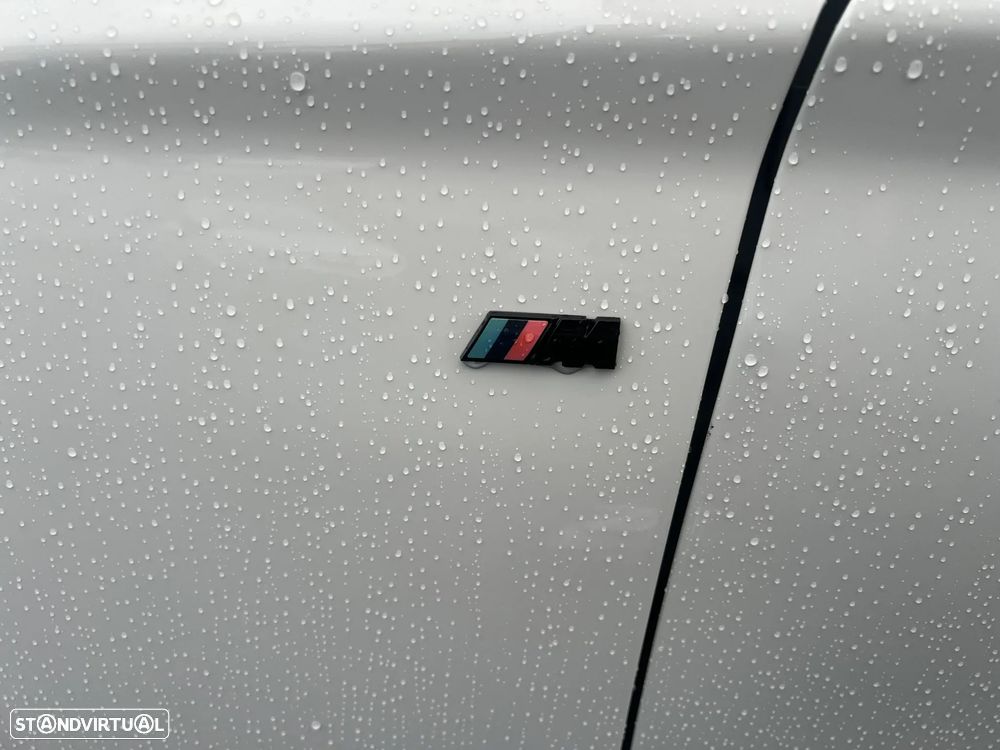 BMW 116 d Pack M - 19