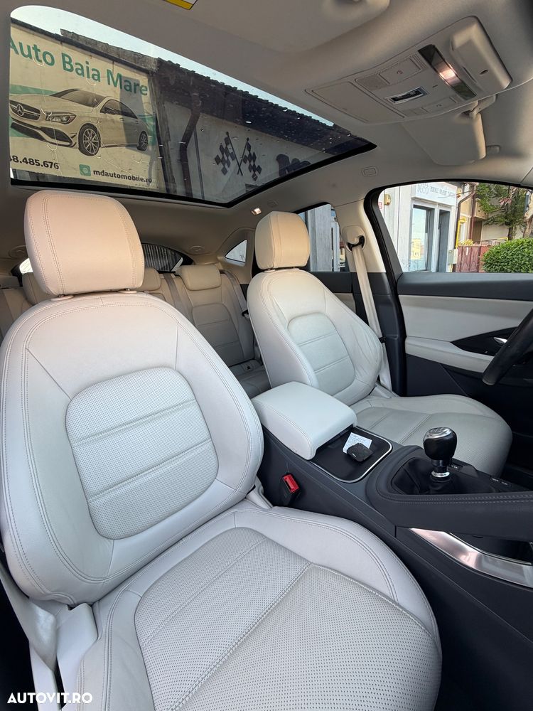 Jaguar E-Pace - 7
