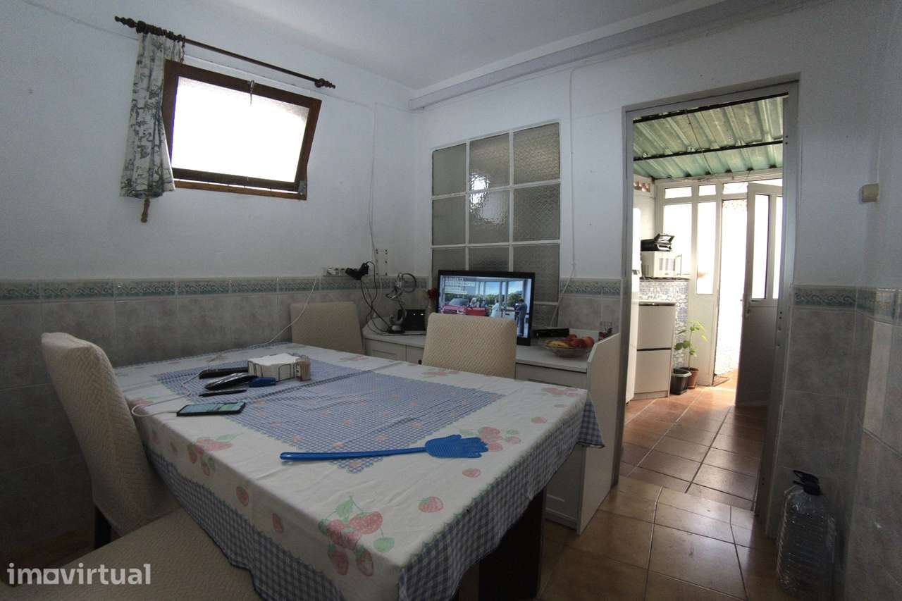 Moradia Térrea com terraço em Moura - Grande imagem: 4/13