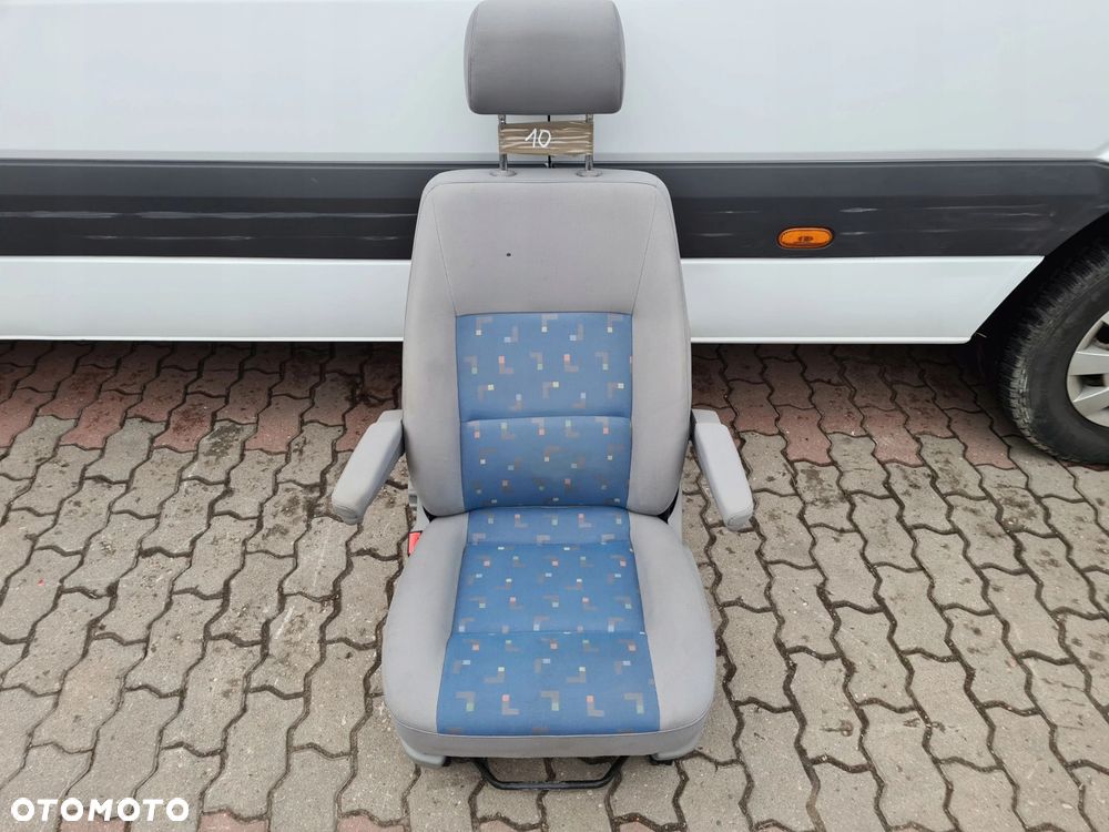 VW T5 fotel kierowcy przód podłokietnik LLL - 1