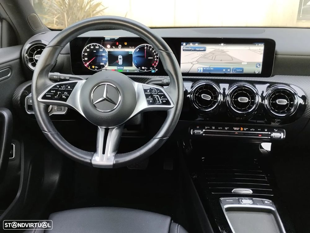 Mercedes-Benz A 250 e 8G-DCT - 3