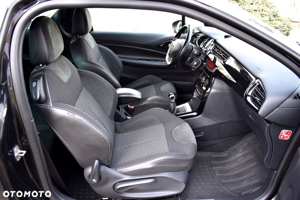 Citroën DS3 1.6 VTi SoChic - 21