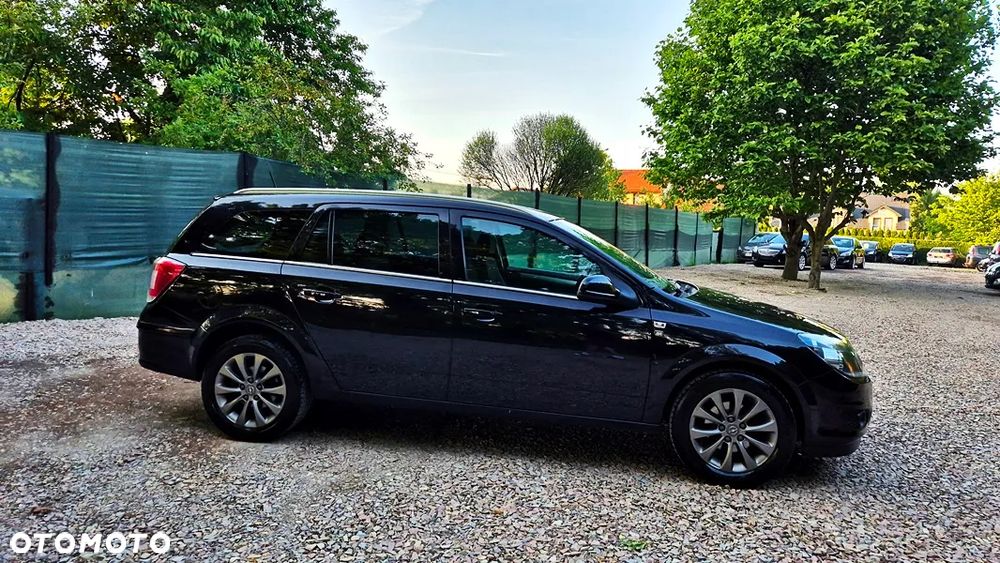 Opel Astra 1.6 NAVI - 11