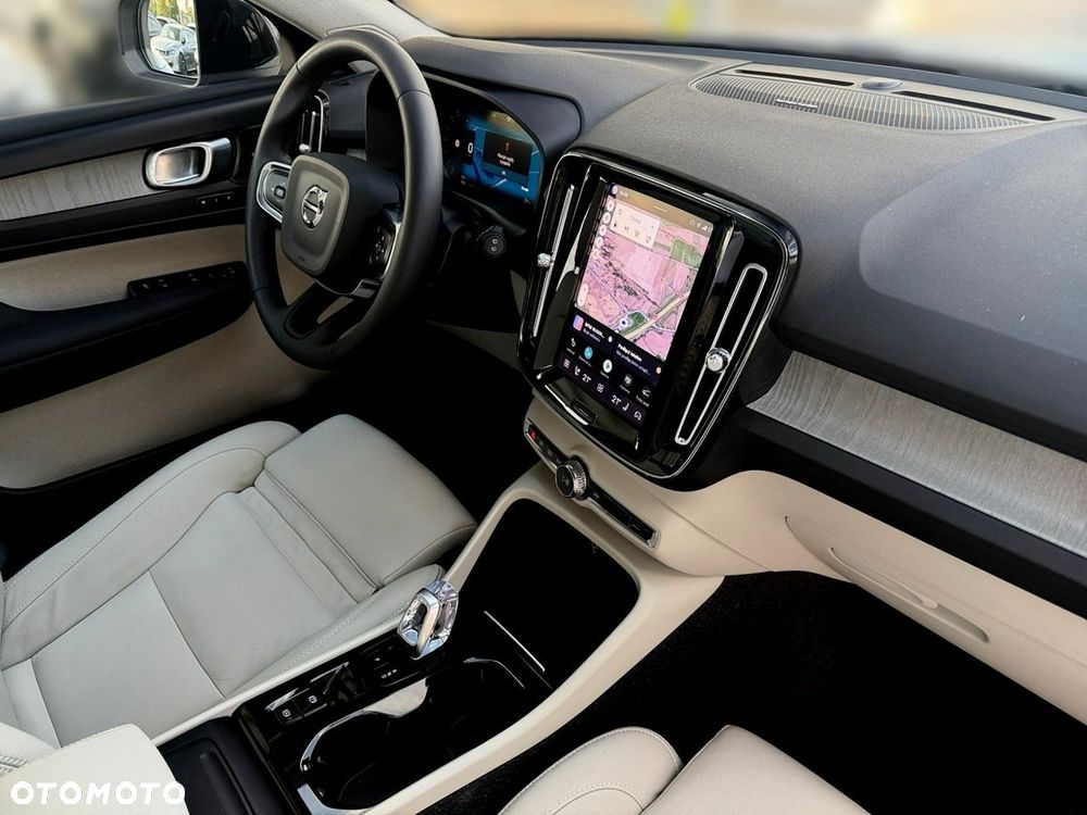 Volvo XC 40 - 23