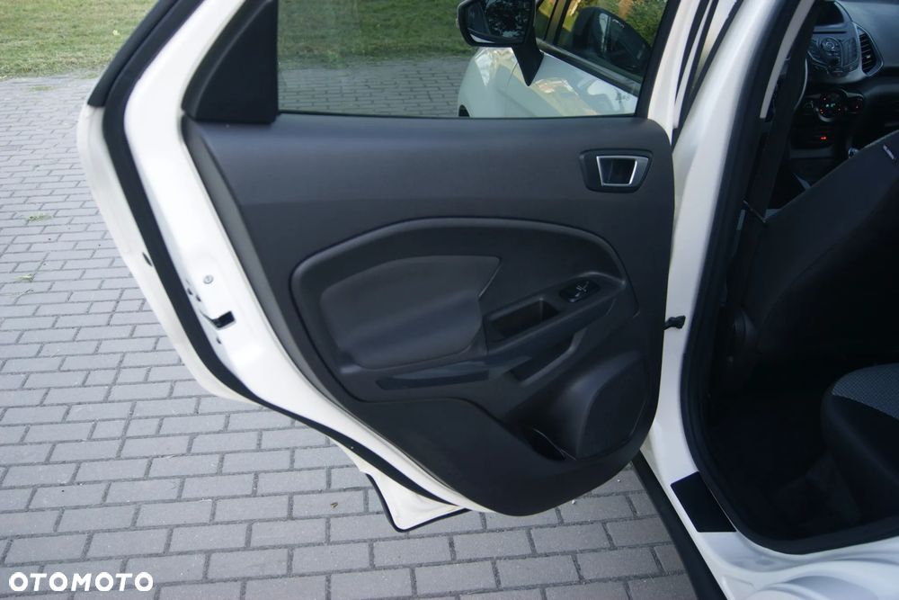 Ford EcoSport 1.0 EcoBoost TREND - 23