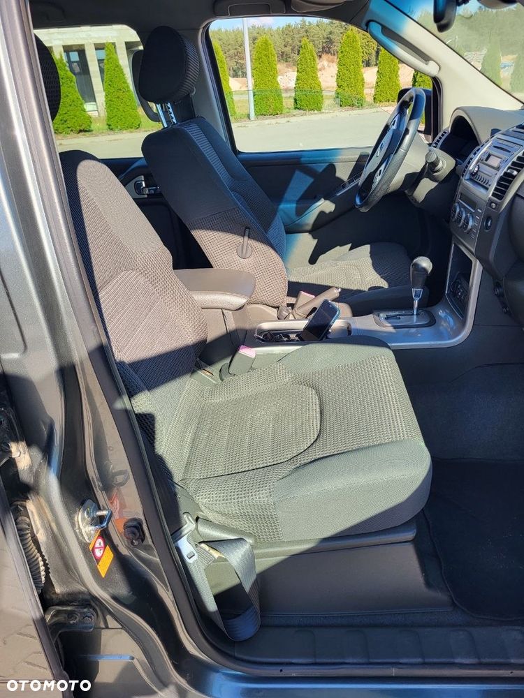 Nissan Pathfinder 2.5 DCi Elegance / LE - 13