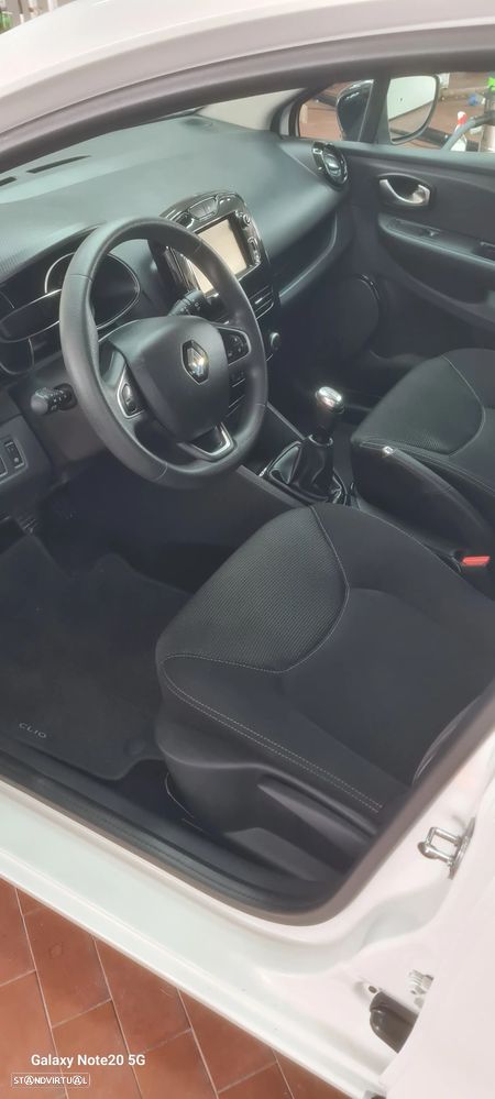 Renault Clio TCe 90 Limited - 11