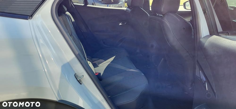 Peugeot 2008 PureTech 130 GT S&S EAT8 - 28