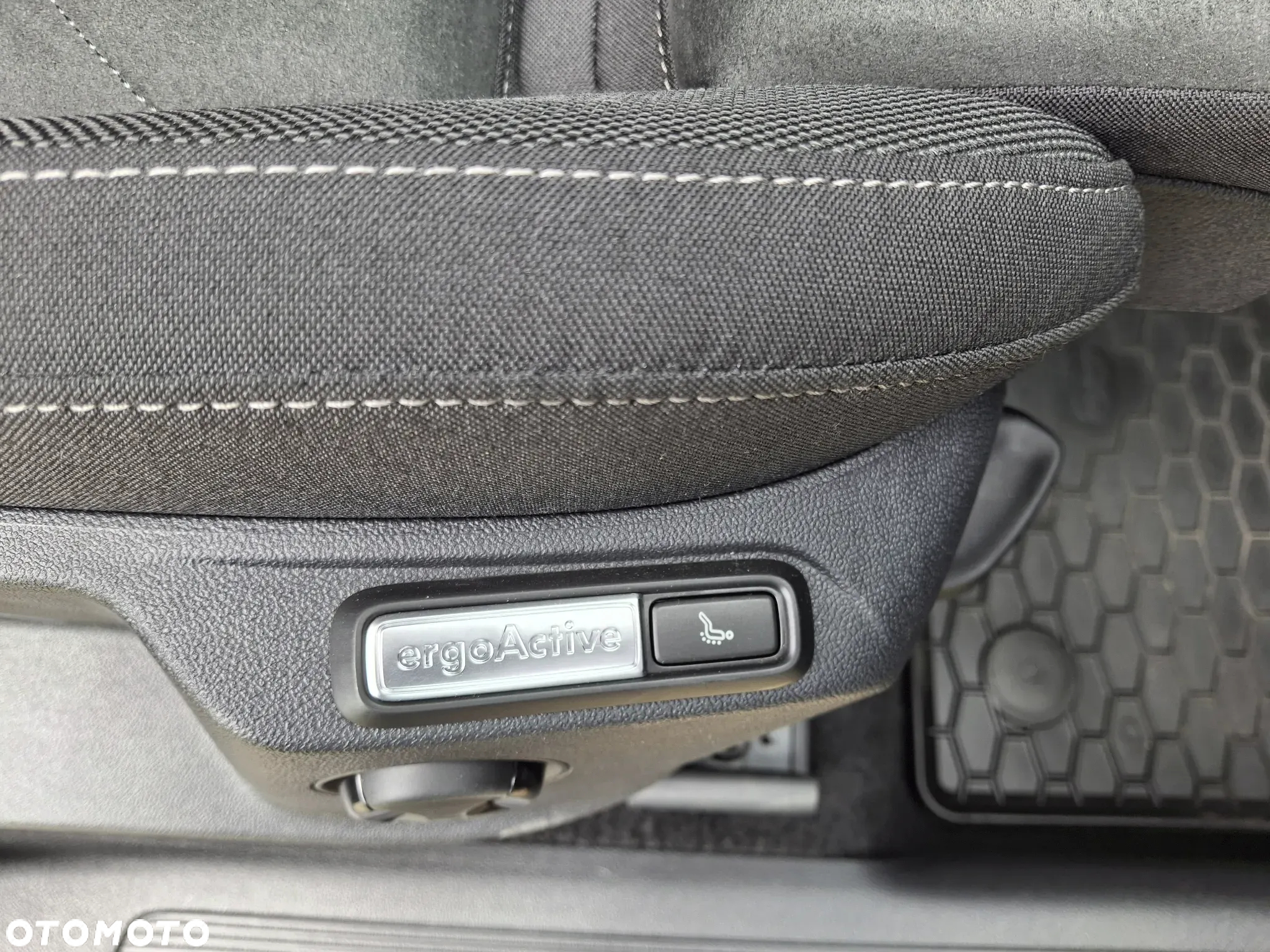 Volkswagen Tiguan 2.0 TDI SCR Life - 18