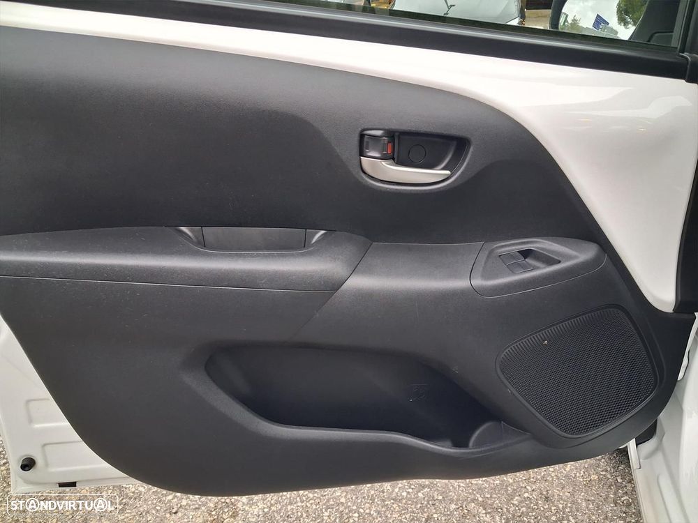 Toyota Aygo 1.0 X-Play - 9