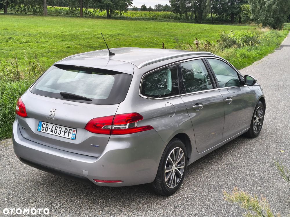 Peugeot 308 2.0 Blue HDi Allure S&S - 4