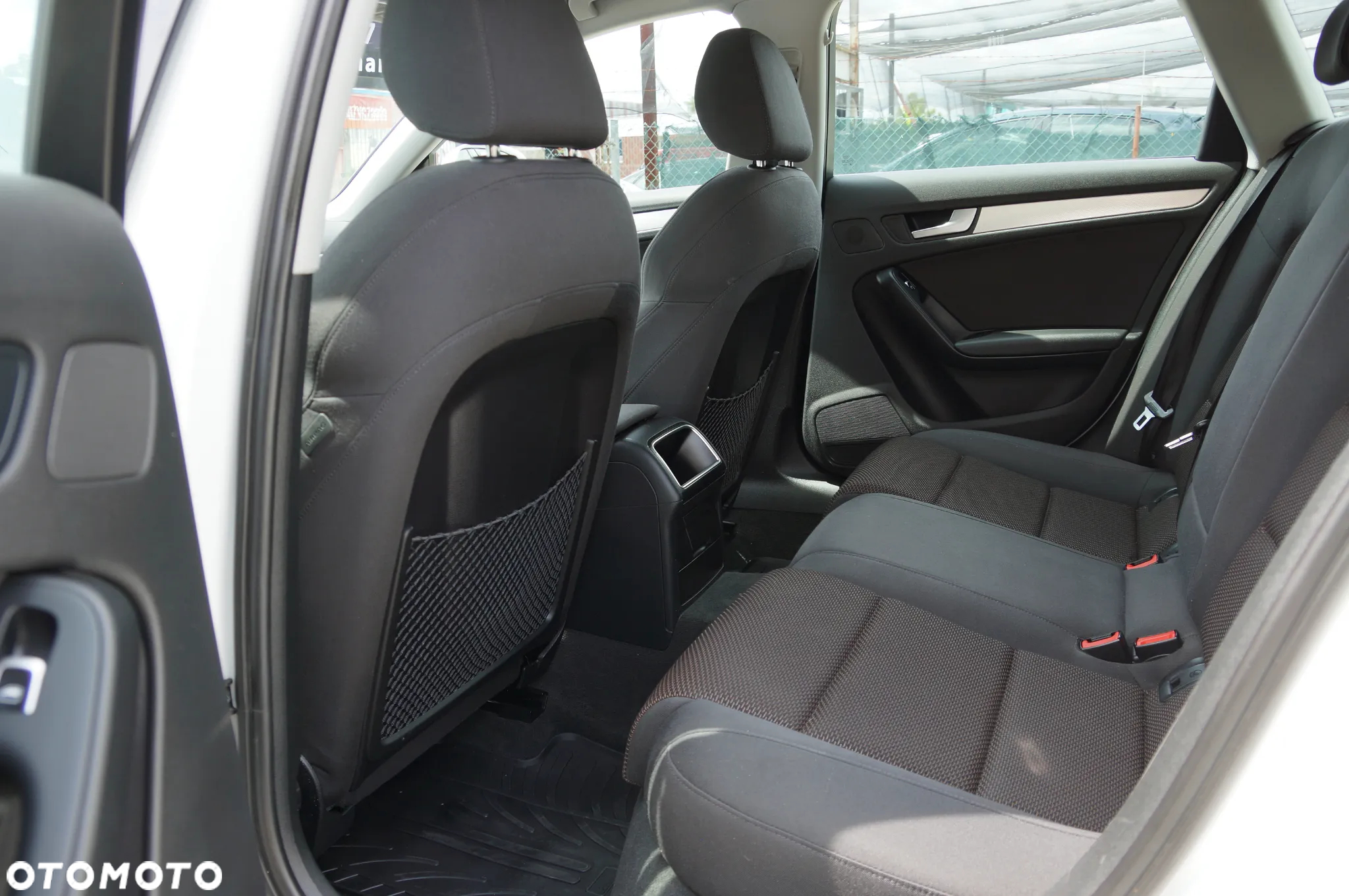 Audi A4 Allroad 2.0 TDI Quattro - 25