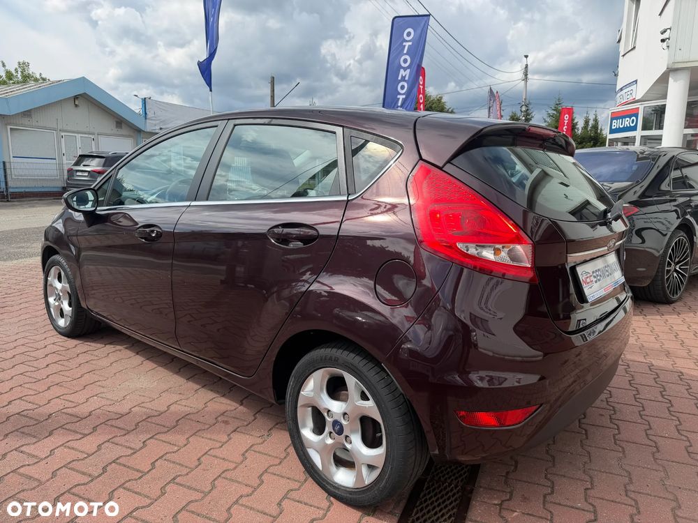 Ford Fiesta 1.4 Champions Edition - 8