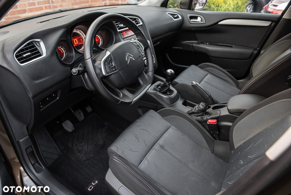 Citroën C4 HDi 90 Attraction - 15