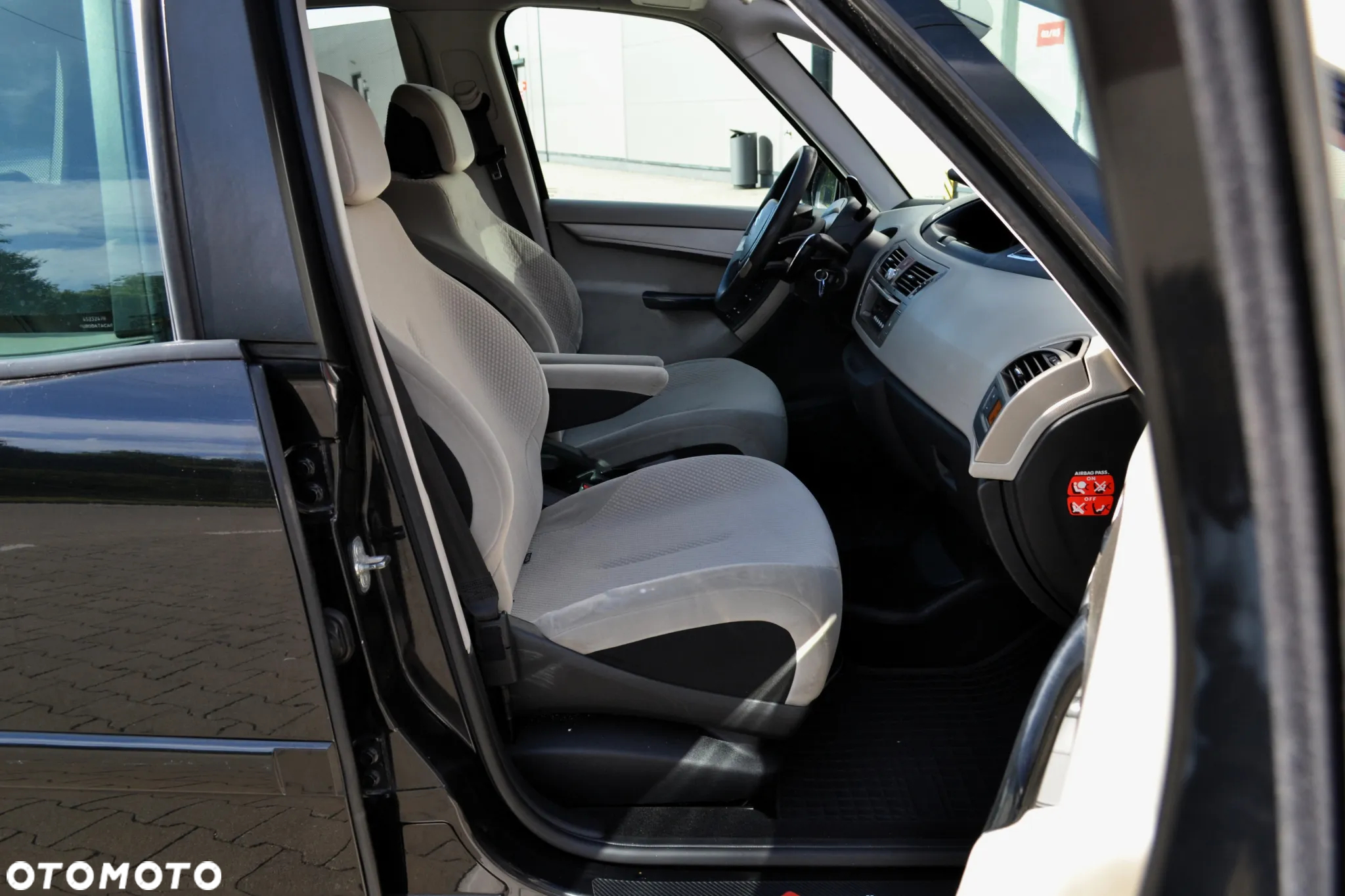 Citroën C4 Picasso 1.6 HDi Impress MCP - 11
