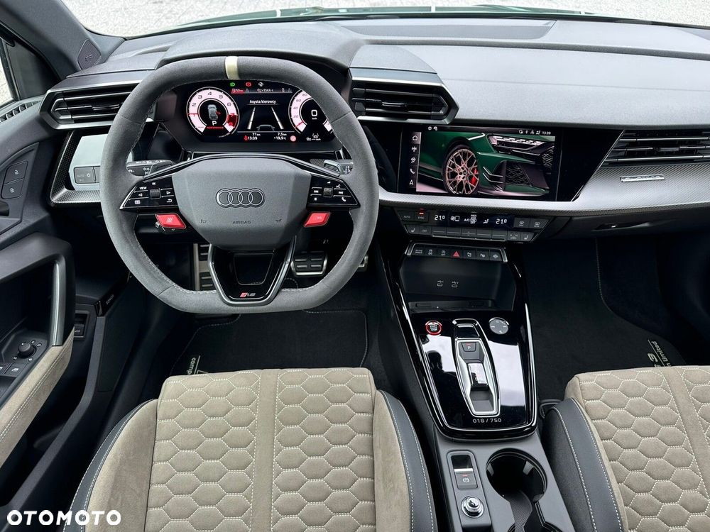 Audi RS3 Sportback - 24