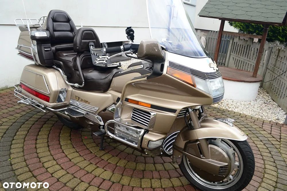 Honda GL - 25