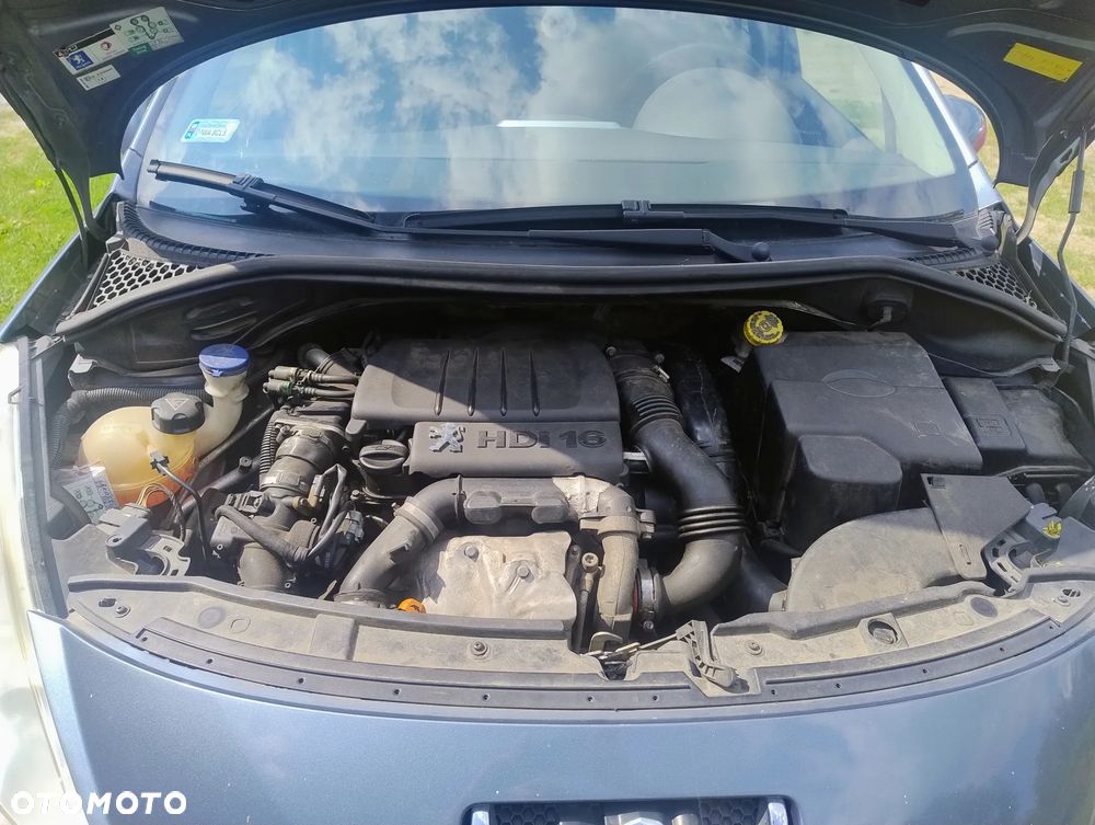 Peugeot 207 1.6 HDi - 6