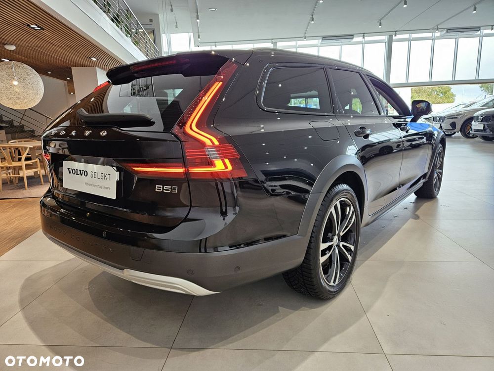 Volvo V90 Cross Country - 6