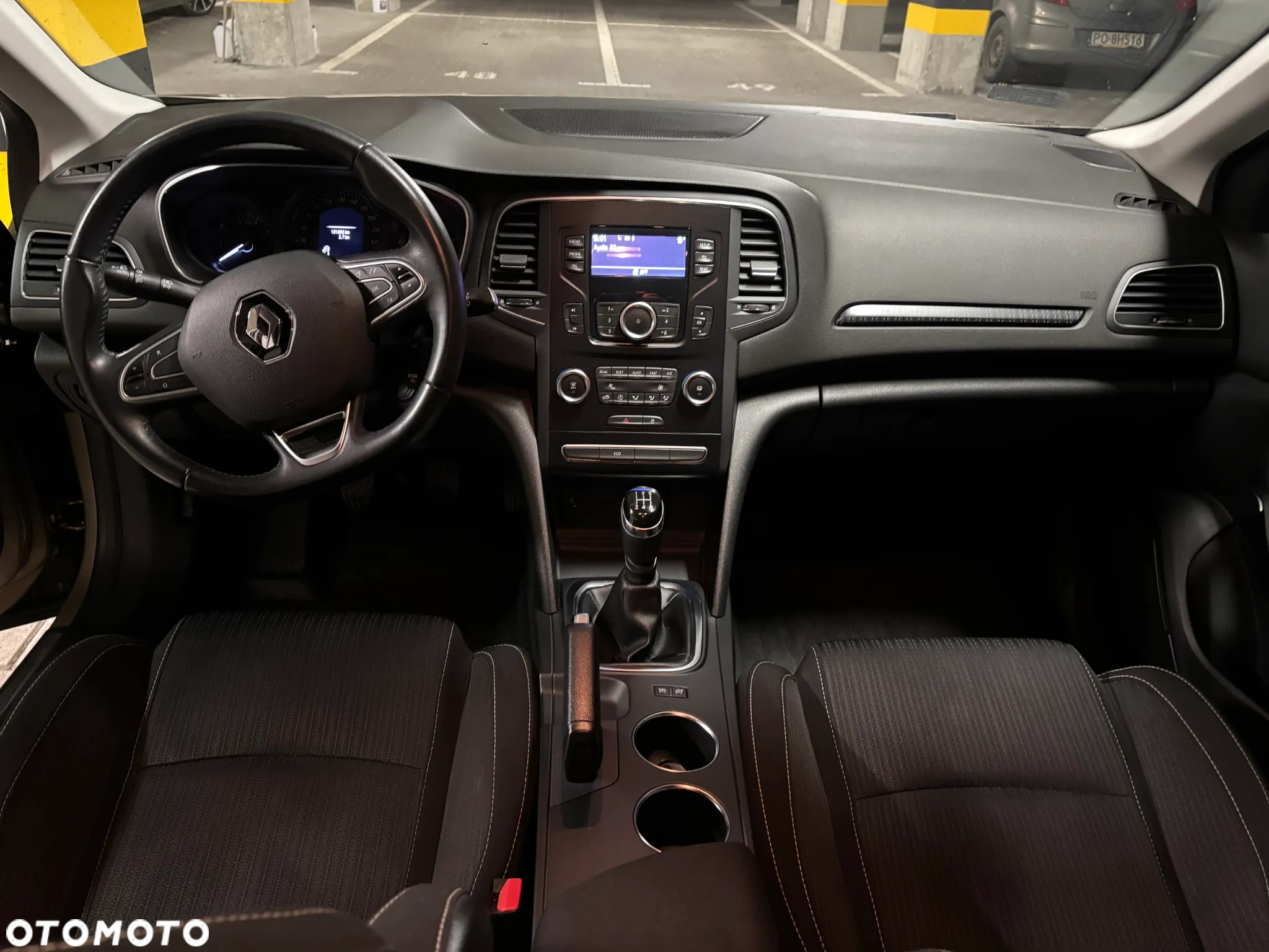Renault Megane 1.6 SCe Zen - 11