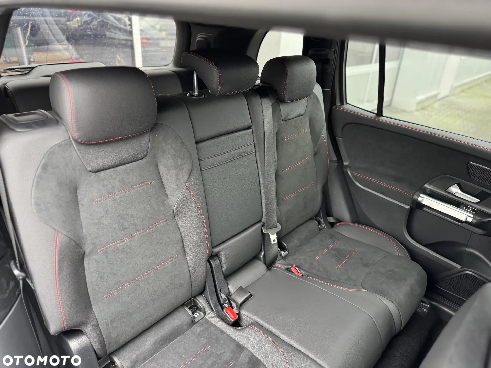 Mercedes-Benz GLB 200 d 4-Matic AMG Line 8G-DCT - 13