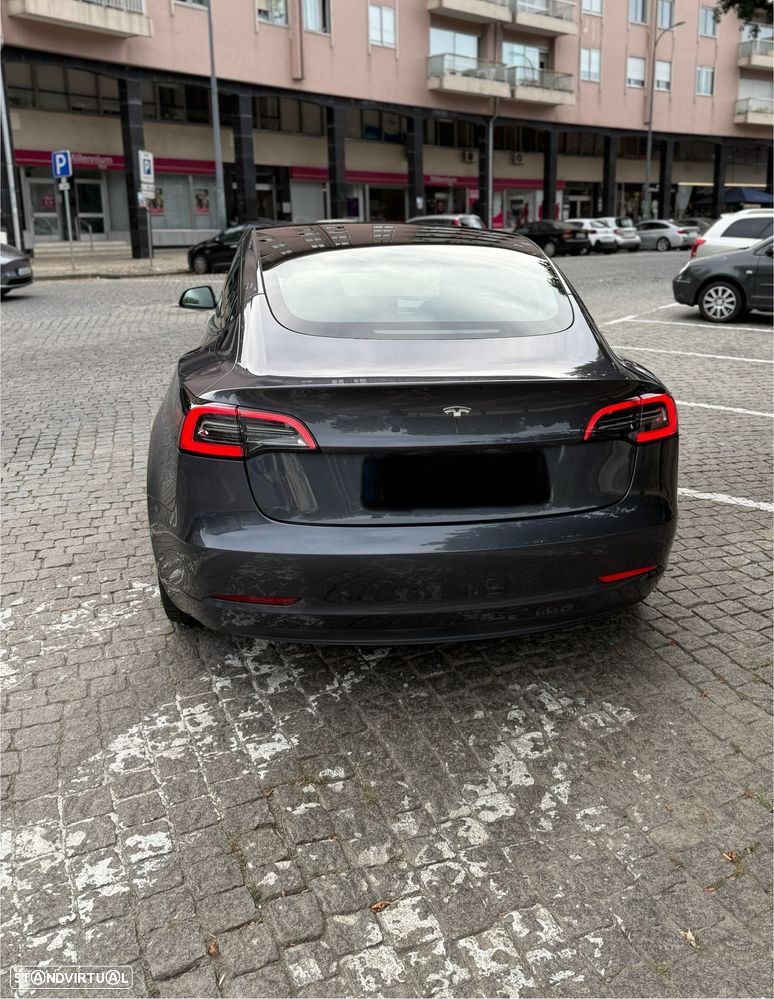 Tesla Model 3 Standard Range Plus RWD - 3