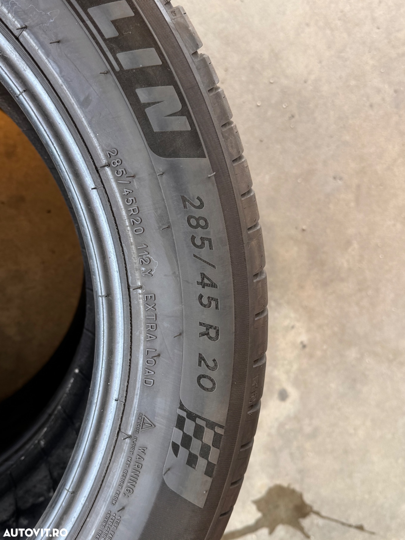 Vând 2 anvelope 285/45/20 michelin de vară ca noi - 5