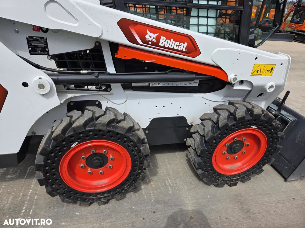 Bobcat S510, NOU 2025, ridica 810kg la 2,7t, ANVELOPE PLINE, Aer conditionat, usa cabina, motor Kubota 50CP, sist hidraulic suplimentar, cupa 1mc, furci, posibilitate leasing 5 ani-PROMOTIE 41.900 EUR+Tva - 31