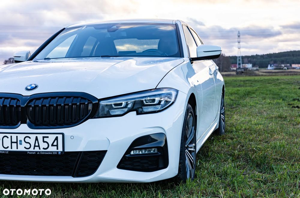 BMW Seria 3 320i xDrive M Sport Sport - 16