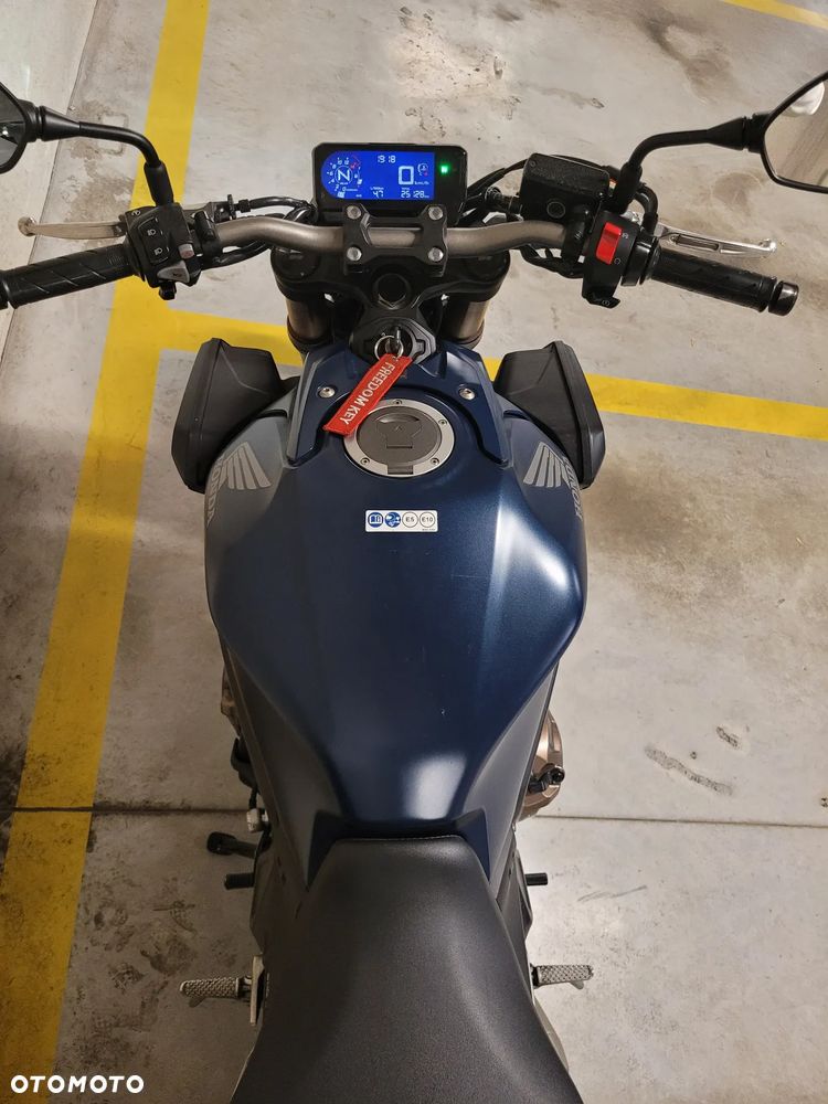 Honda CB - 7